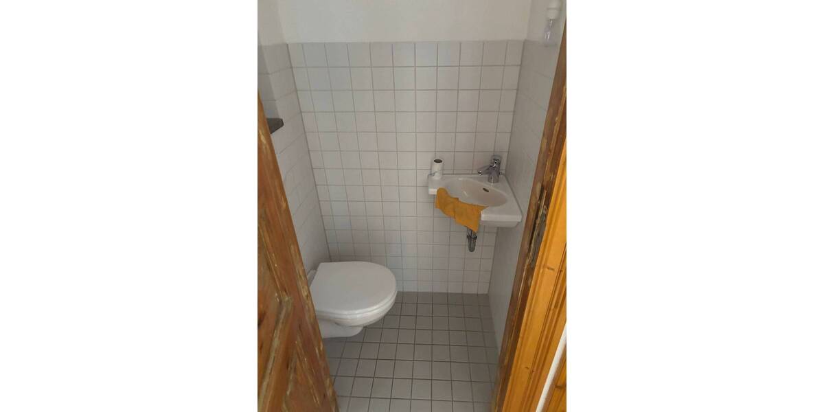 Etagenwohnung Schwerin Paulsstadt - 5 Zimmer, 177 m&sup2;, 2.130&euro; | Angebot:26499226