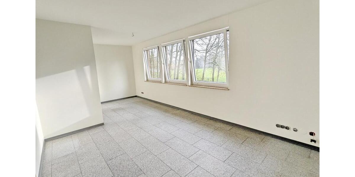 Grosse 2 Zi.- Wohnung 80qm mit Parkblick im Gutspark Tessin 2 zimmer