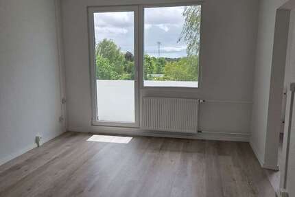 Wohnung Schwerin Gartenstadt - 2 Zimmer, 47 m&sup2;, 349&euro; | Angebot:27532218