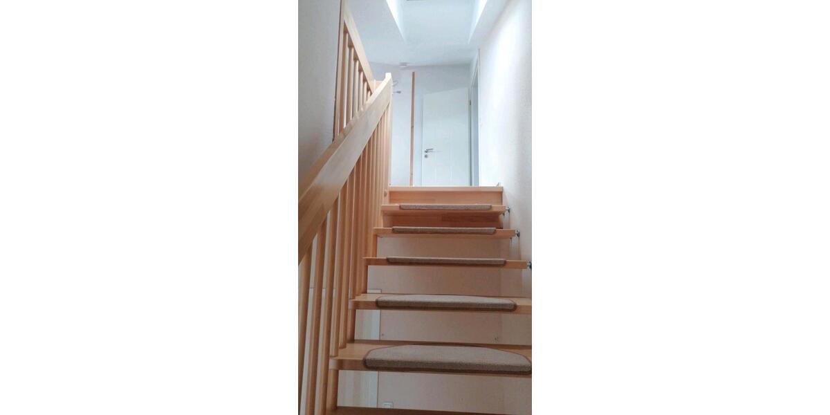 Etagenwohnung Schwerin Gartenstadt - 3 Zimmer, 100 m&sup2;, 1.100&euro; | Angebot:26532270