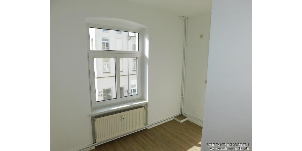 Etagenwohnung Schwerin - 4 Zimmer, 82 m&sup2;, 779&euro; | Angebot:25976090