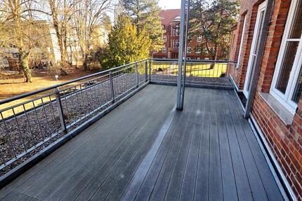 Wohnung Schwerin Friedrichsthal - 2.5 Zimmer, 91 m&sup2;, 1.000&euro; | Angebot:26070417