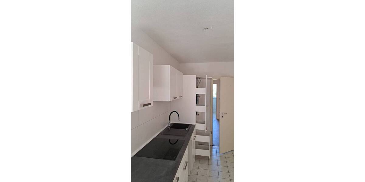 Etagenwohnung Schwerin Altstadt - 1 Zimmer, 70 m&sup2;, 675&euro; | Angebot:26779617