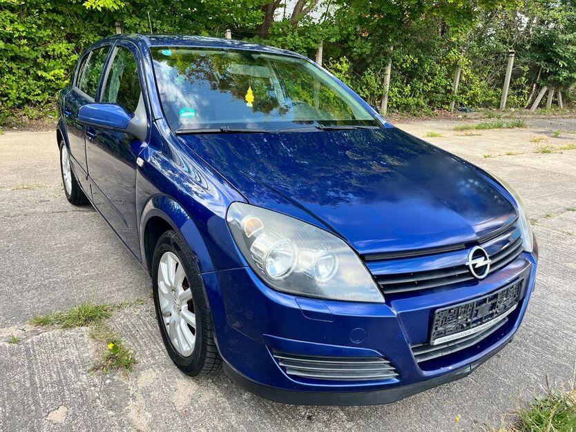 Opel Astra 188.000 km 1.299 € Dorf Mecklenburg/Karow 23972