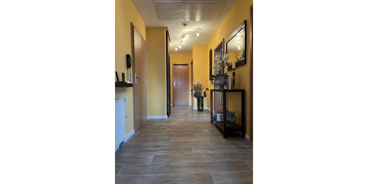 Einfamilienhaus Sukow - 7 Zimmer, 187 m&sup2;, 399.000&euro; | Angebot:25987133