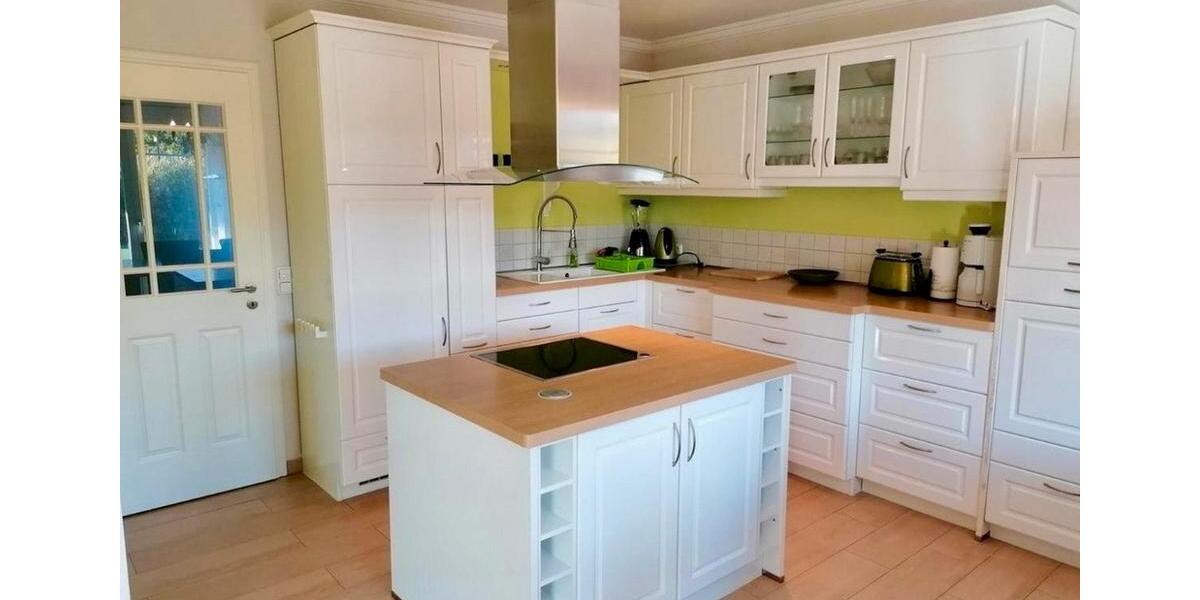 Einfamilienhaus Rastow - 6 Zimmer, 180 m&sup2;, 2.100&euro; | Angebot:25641665