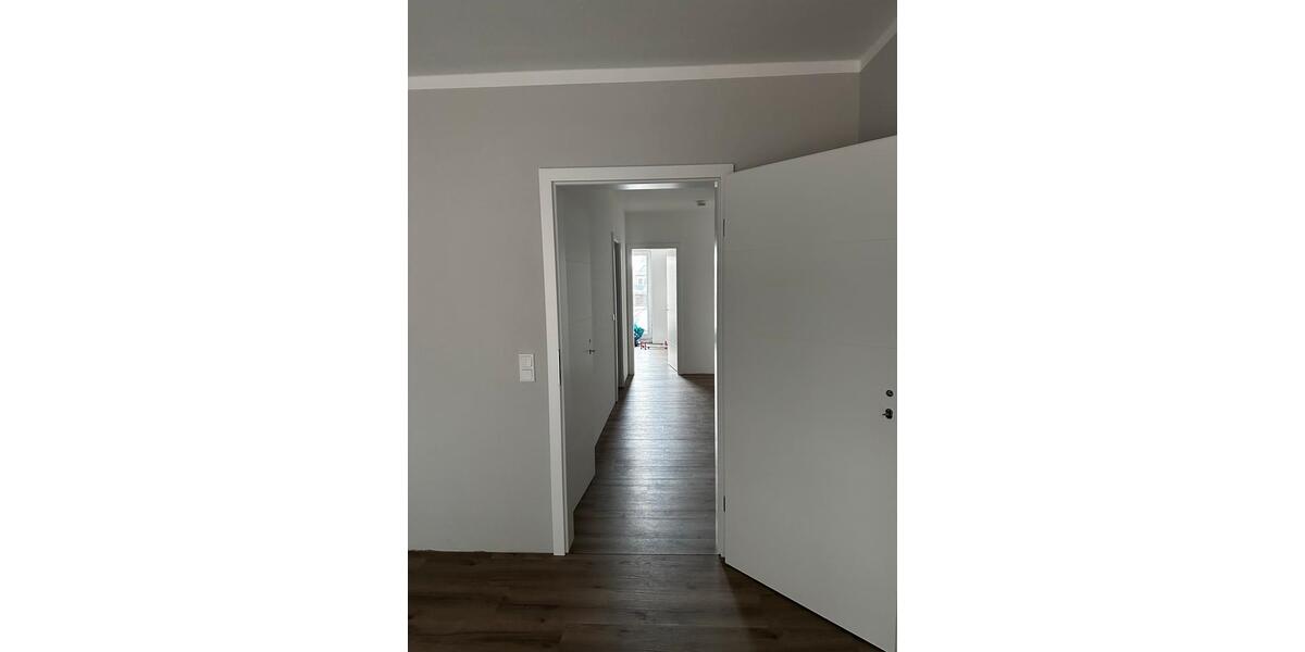 Etagenwohnung Pampow - 3 Zimmer, 76 m&sup2;, 800&euro; | Angebot:24828206
