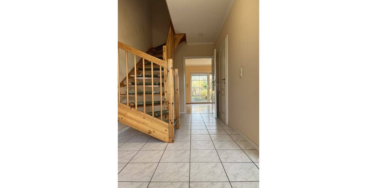 stadtnahes Reihenendhaus mit Carport in ruhiger Wohnlage von 19073 Wittenförden 4 zimmer