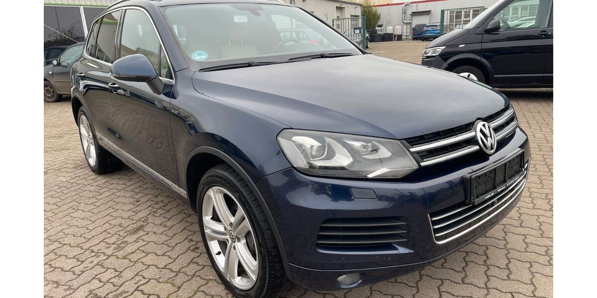 VW Touareg 348.035 km 8.999 € Wittenburg 19243