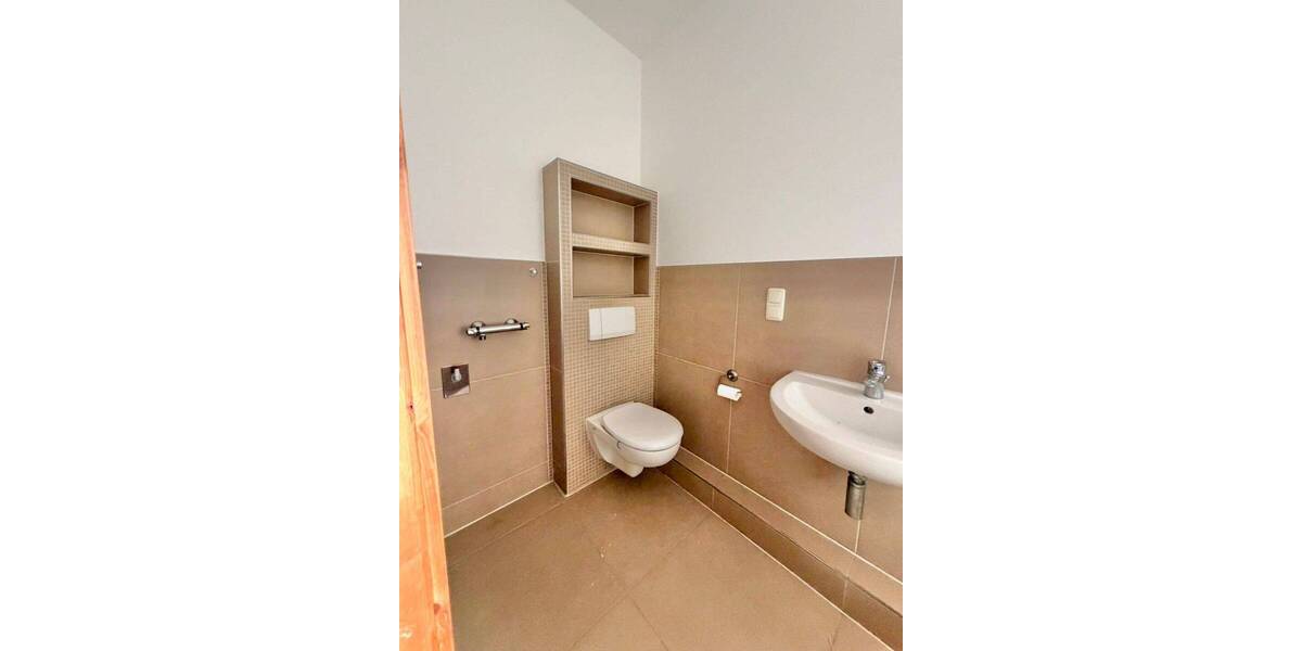 Etagenwohnung Schwerin Altstadt - 3 Zimmer, 61 m&sup2;, 660&euro; | Angebot:26306415