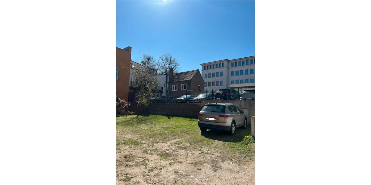 Garagen / Stellplätze Schwerin - 80&euro; | Angebot:26312518