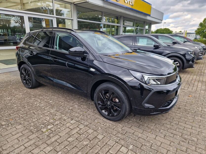 Opel Grandland (X) 50.355 km 19.490 € Schwerin 19055