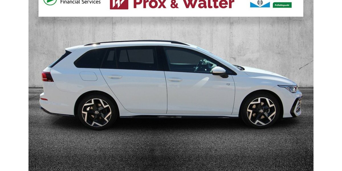 VW Golf VIII Variant 1.5 TSI R-Line LED+KAMERA+ACC 32.787 km 25.900 &euro; Hagenow 19230