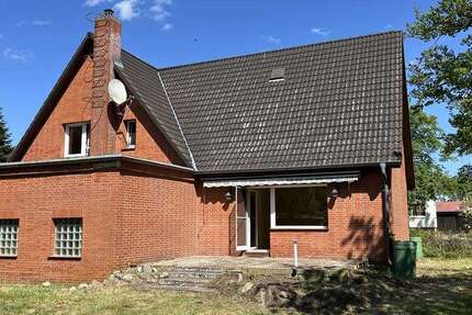 Haus zum Kaufen in Wöbbelin 269.000 € 162 m² 6 zimmer