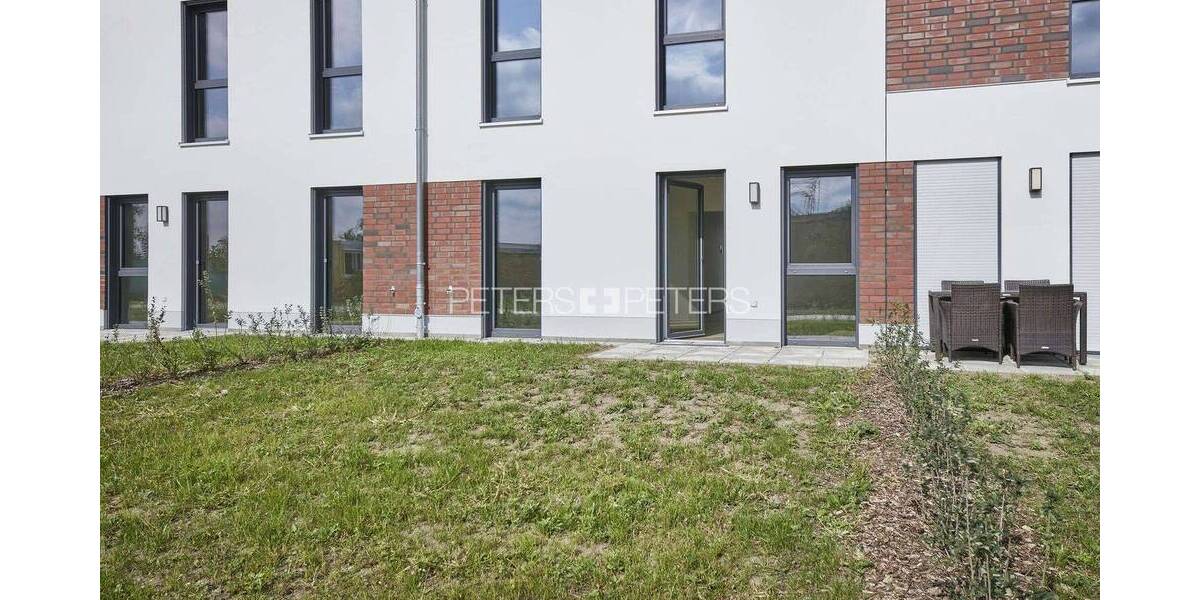 Etagenwohnung Schwerin Werdervorstadt - 5 Zimmer, 134 m&sup2;, 1.499&euro; | Angebot:26066103