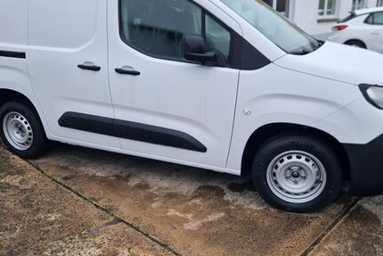 Citroen Berlingo 1.100 km 19.990 &euro; Schwerin 19055