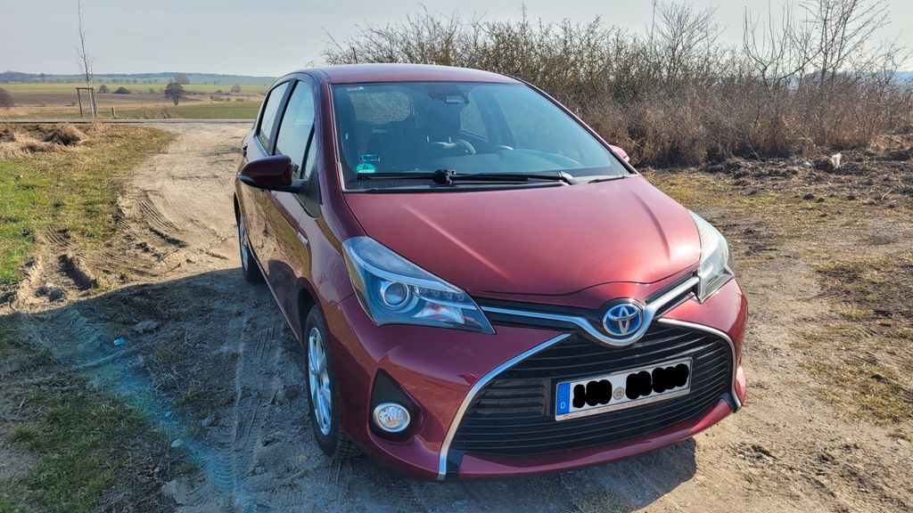Toyota Yaris 82.215 km 10.500 &euro; Brüel 19412