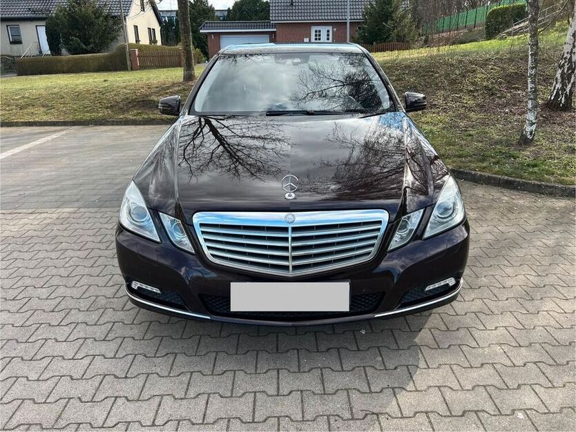 E 220