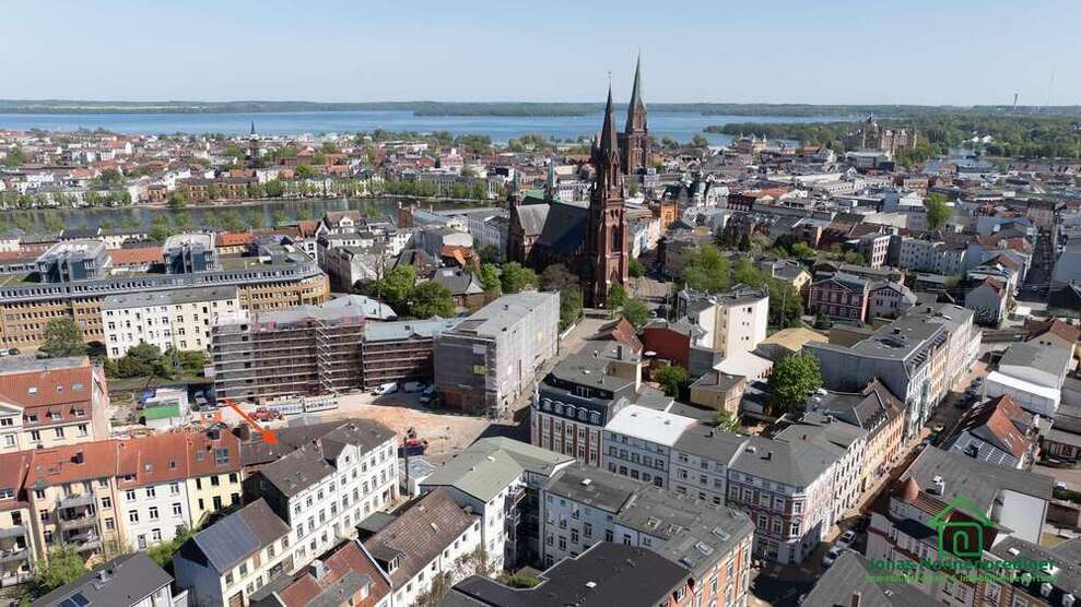 Haus zum Kaufen in Schwerin 550.000 € 968 m²
