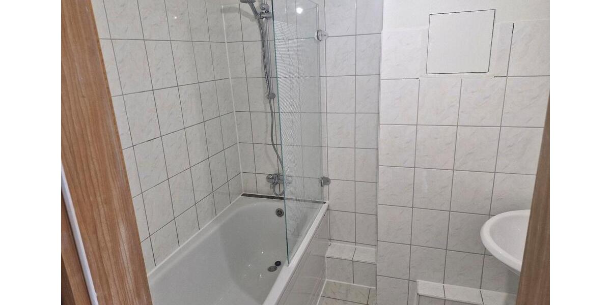 Etagenwohnung Schwerin Neumühle - 2 Zimmer, 61 m&sup2;, 600&euro; | Angebot:26563573
