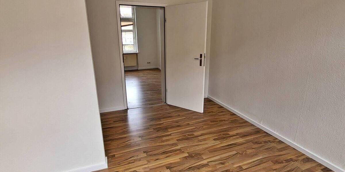 Etagenwohnung Schwerin Schelfstadt - 2 Zimmer, 33 m&sup2;, 345&euro; | Angebot:26851509