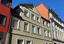 Tolle 2 Zimmer Wohnung Dachgeschoß, Erstbezug n. Sanierung incl. neuer Einbauküche, Paulstadt