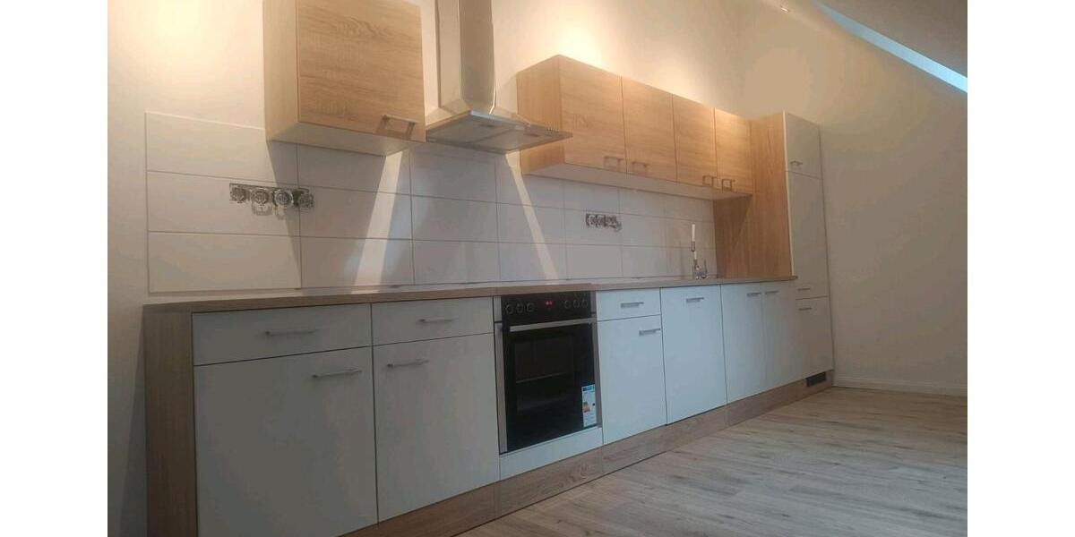 Bobitz Lichtdurchflutete & großzügige 70 m² DG-Wohnung mit Einbauküche, Stellplätzen & Haustieren willkommen – ruhig in DambeckBobitz 1 zimmer