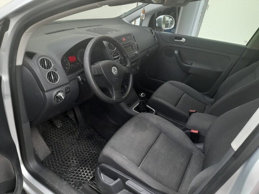 VW Golf Plus 198.000 km 2.300 € Bobitz 23996