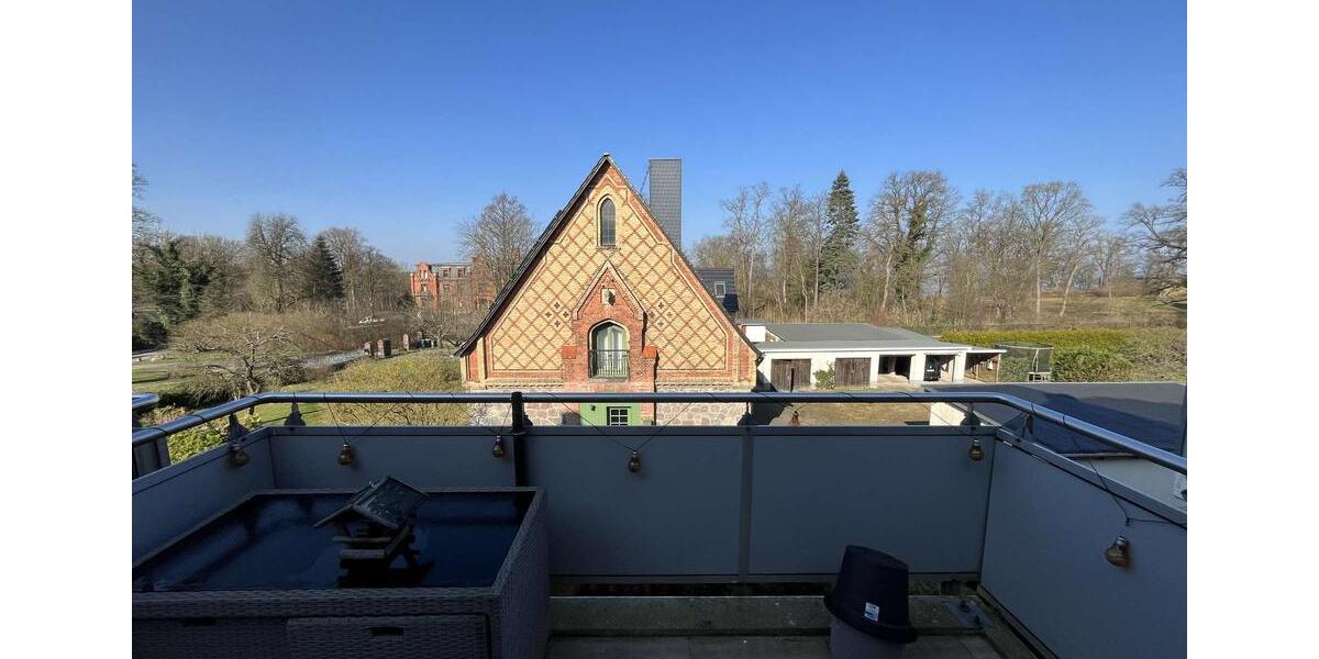 Dachgeschoßwohnung Pinnow - 2 Zimmer, 69 m&sup2;, 585&euro; | Angebot:25903725