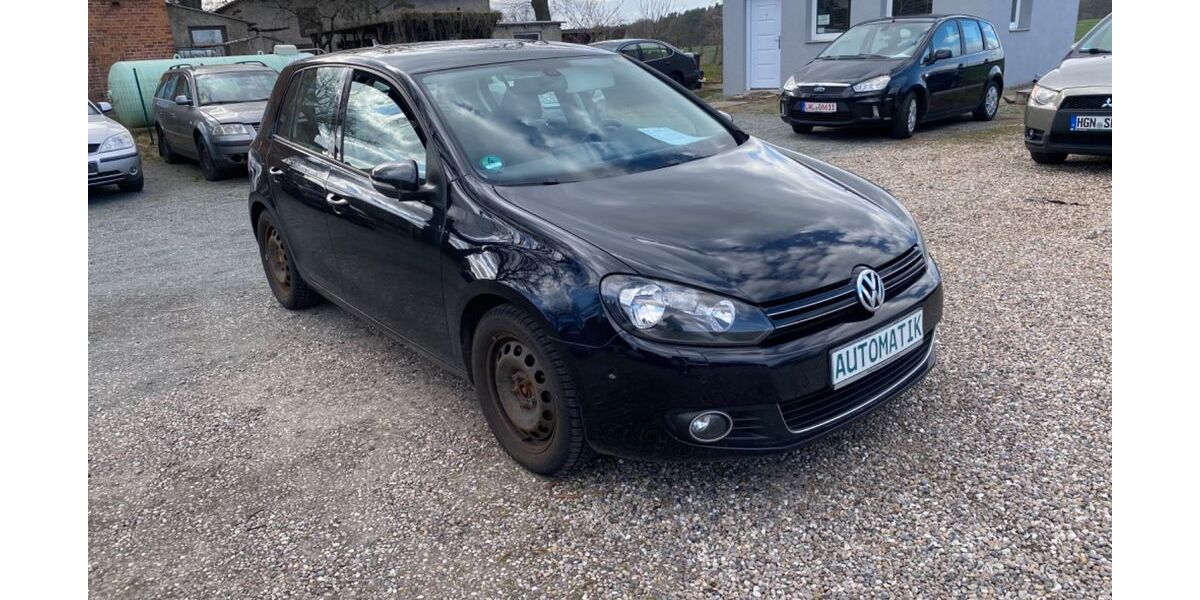 VW Golf 173.000 km 5.000 &euro; Bandenitz 19230