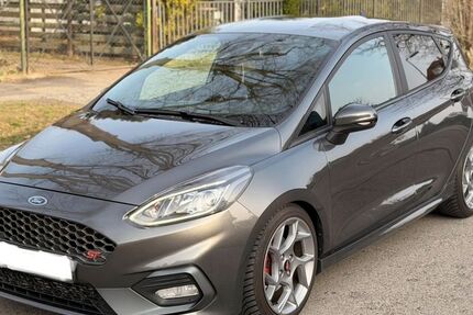 Ford Fiesta 180.000 km 10.500 &euro; Mittenwalde 15749