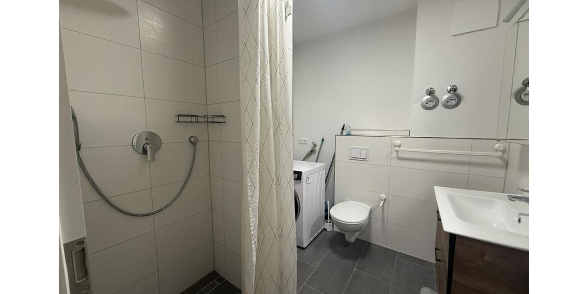 Erdgeschoßwohnung Schwerin - 1 Zimmer, 32 m&sup2;, 500&euro; | Angebot:21813084