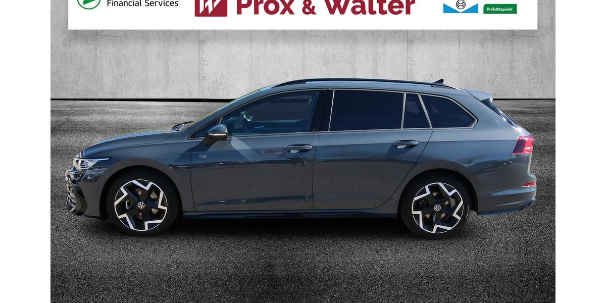 VW Golf VIII Variant 1.5 TSI R-Line LED+KAMERA+ACC 29.927 km 26.500 &euro; Hagenow 19230