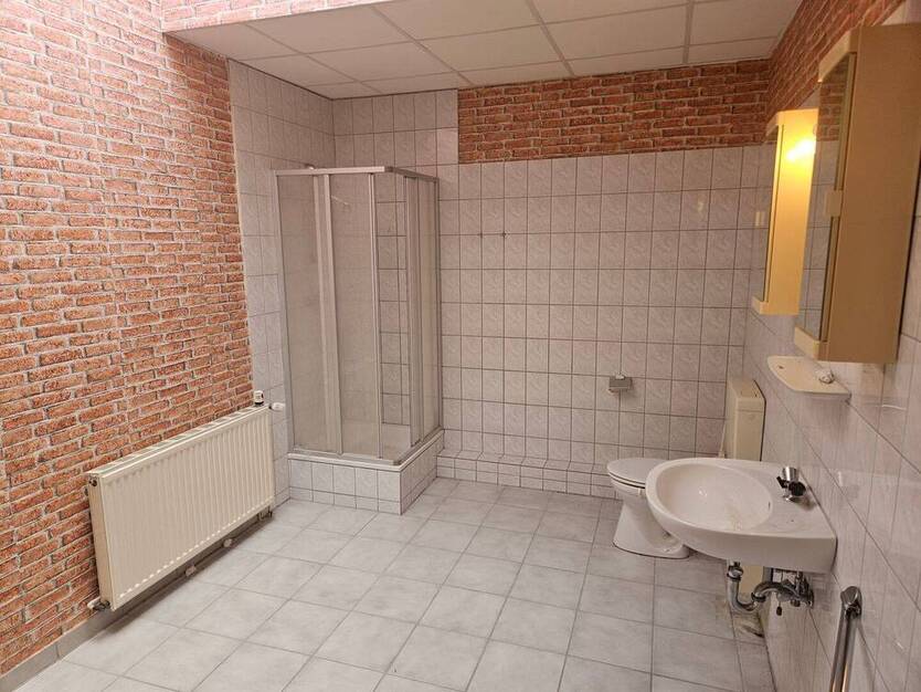 ...Ihr neuer Firmensitz nahe Schwerin!