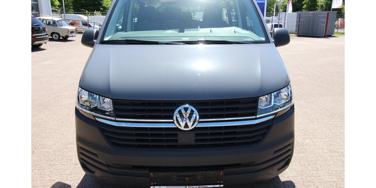VW T6.1 Transporter Kombi lang 2.0 TDI 9-SITZER+AHK 161.457 km 27.900 &euro; Hagenow 19230