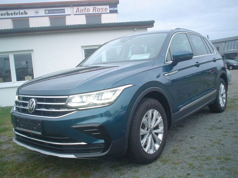 VW Tiguan 30.000 km 29.550 € Brüsewitz 19071