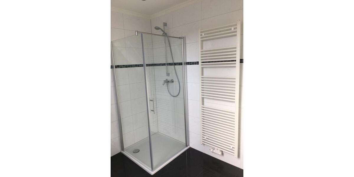 Etagenwohnung Schwerin Gartenstadt - 3 Zimmer, 78 m&sup2;, 825&euro; | Angebot:26057842