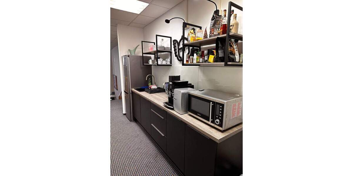 Gewerbeobjekt Schwerin Altstadt - 5 Zimmer, 142 m&sup2;, 1.150&euro; | Angebot:25698170