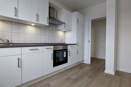 Wohnung zum Mieten in Schwerin 760 € 80 m² 3 zimmer