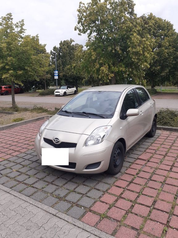 Daihatsu Charade 134.000 km 3.750 € Schwerin 19063