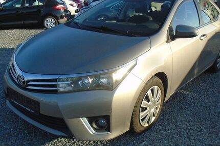 Toyota Corolla 158.000 km 7.999 &euro; Wildau 15745