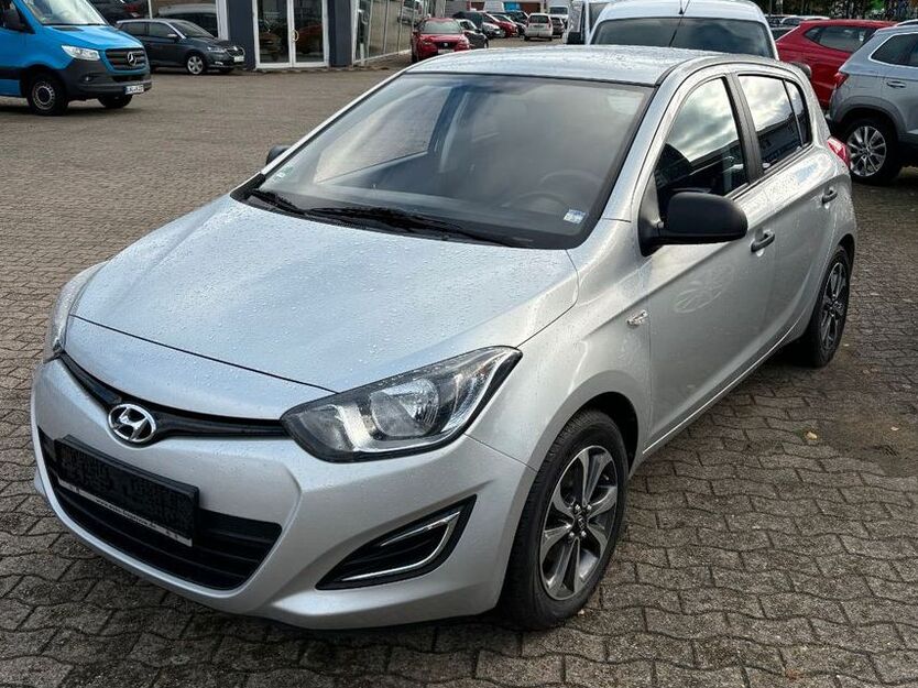 i20