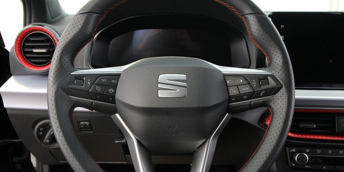 Seat Ibiza TSI OPF FR Sport NAVI+LED+WINTER-PAKET+ALU 16.977 km 18.590 &euro; Hagenow 19230