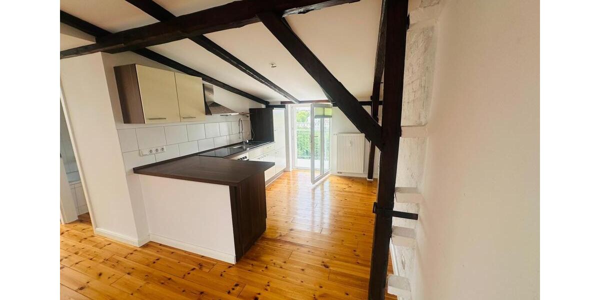 Dachgeschosswohnung SN Lewenberg 2 zimmer