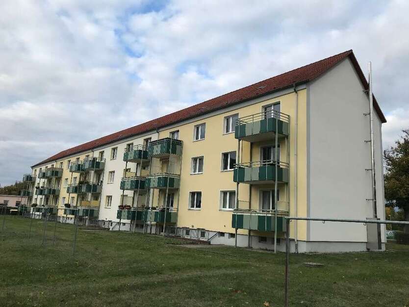Wohnung zum Mieten in Hagenow 338 € 59.27 m²