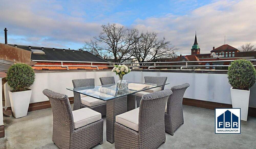 Mehrfamilienhaus, Wohnhaus Schwerin Schelfstadt - 1 Zimmer, 303 m&sup2;, 1.160.000&euro; | Angebot:25803144