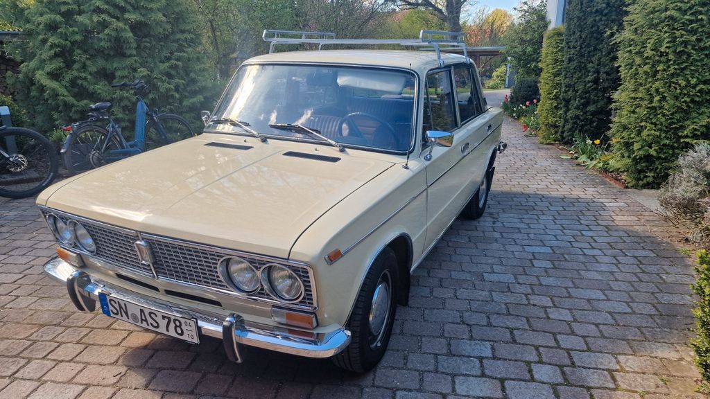 Lada Andere 23.000 km 7.990 &euro; Schwerin 19057