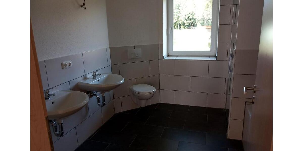 Erdgeschoßwohnung Wittenförden - 5 Zimmer, 150 m&sup2;, 1.175&euro; | Angebot:26022818