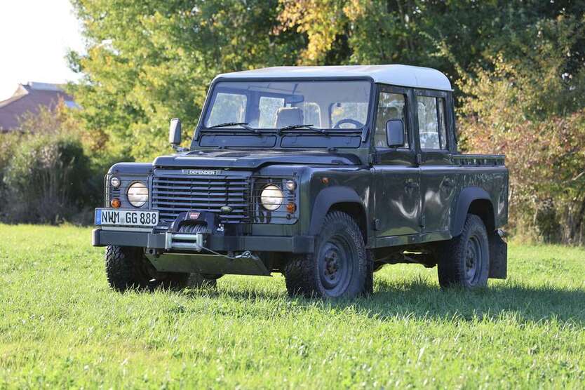 Land Rover Defender 180.200 km 34.500 € Grambow 19071