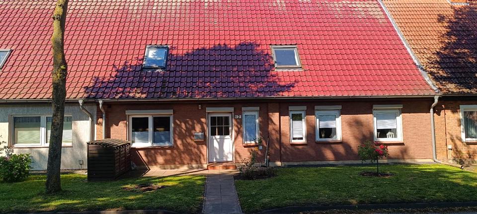 Reihenhaus Brüsewitz - 5 Zimmer, 175 m&sup2;, 350.000&euro; | Angebot:27146954